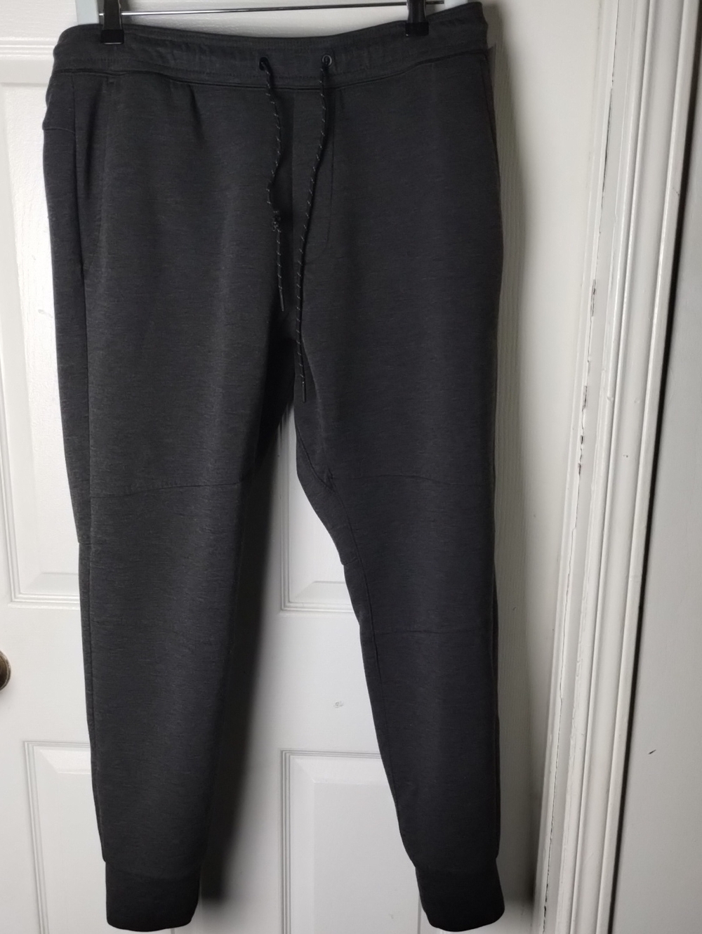 Men's American Eagle. Jogger Pants in Dark Gray -Drawstring Sweatpants.Large